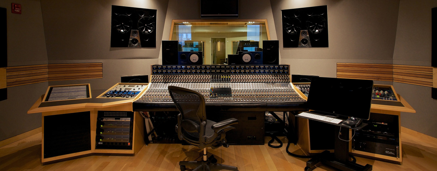 1.Studio_A_Sound-Board-1400x548